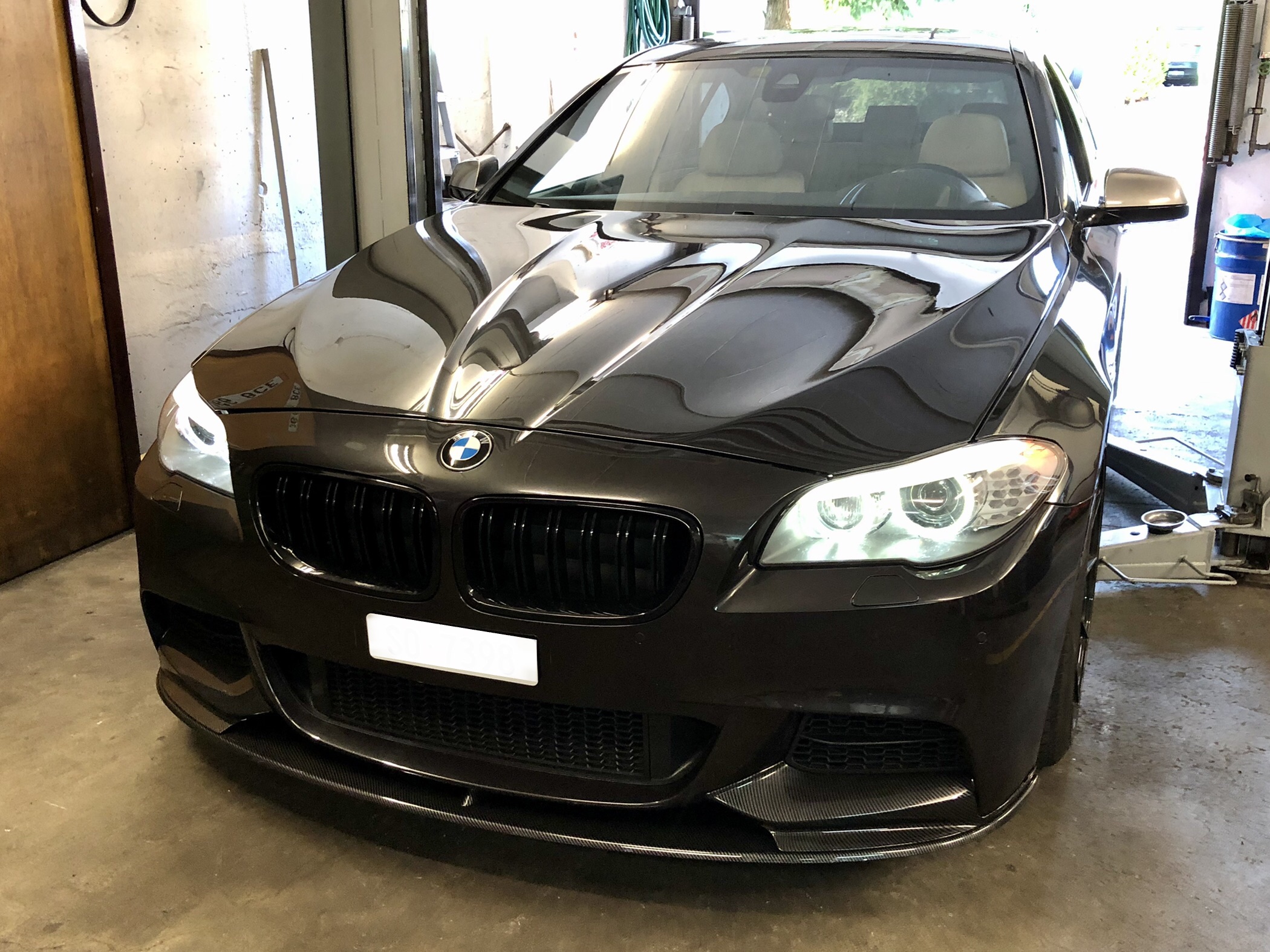 BMW 5 Series F10 Carbon Frontlippe P-Style – Bild 2